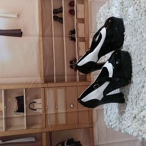 Women Black and White Pleaser Shoes